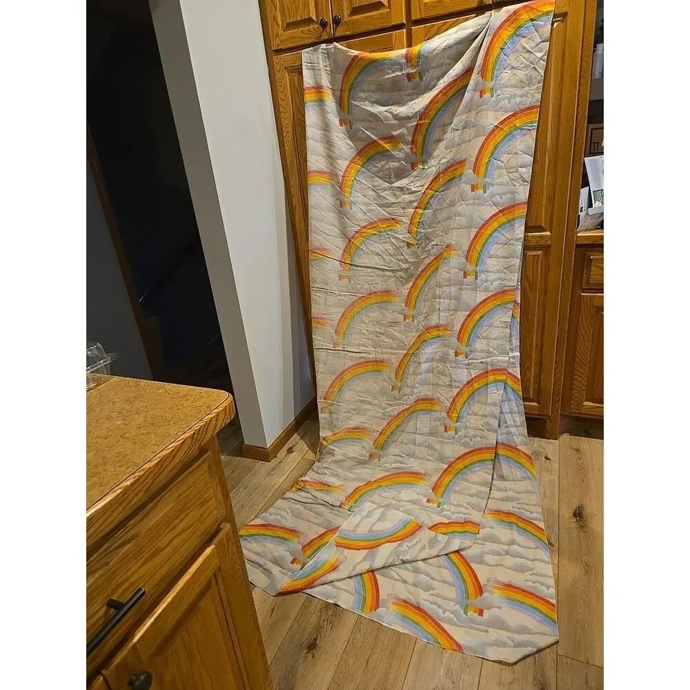 Vintage RN 64155 1 Full Bed Rainbow Cloud Flat Sheet 77 x 97